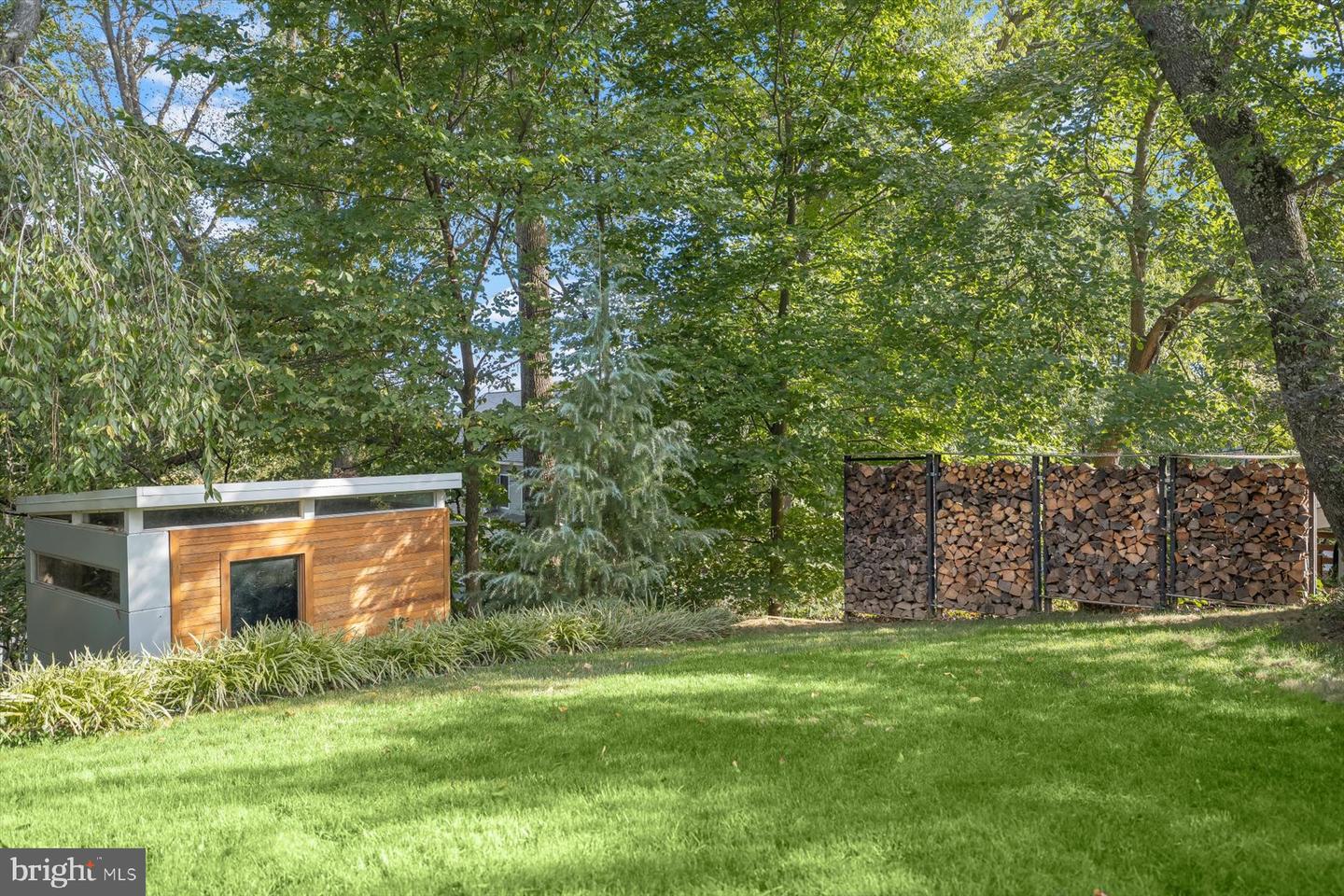 2533 N RIDGEVIEW RD, ARLINGTON, Virginia 22207, 6 Bedrooms Bedrooms, ,5 BathroomsBathrooms,Residential,For sale,2533 N RIDGEVIEW RD,VAAR2063684 MLS # VAAR2063684