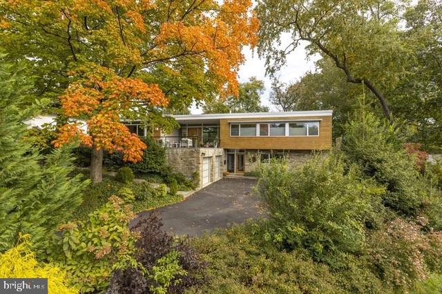 2533 N RIDGEVIEW RD, ARLINGTON, Virginia 22207, 6 Bedrooms Bedrooms, ,5 BathroomsBathrooms,Residential,For sale,2533 N RIDGEVIEW RD,VAAR2063684 MLS # VAAR2063684