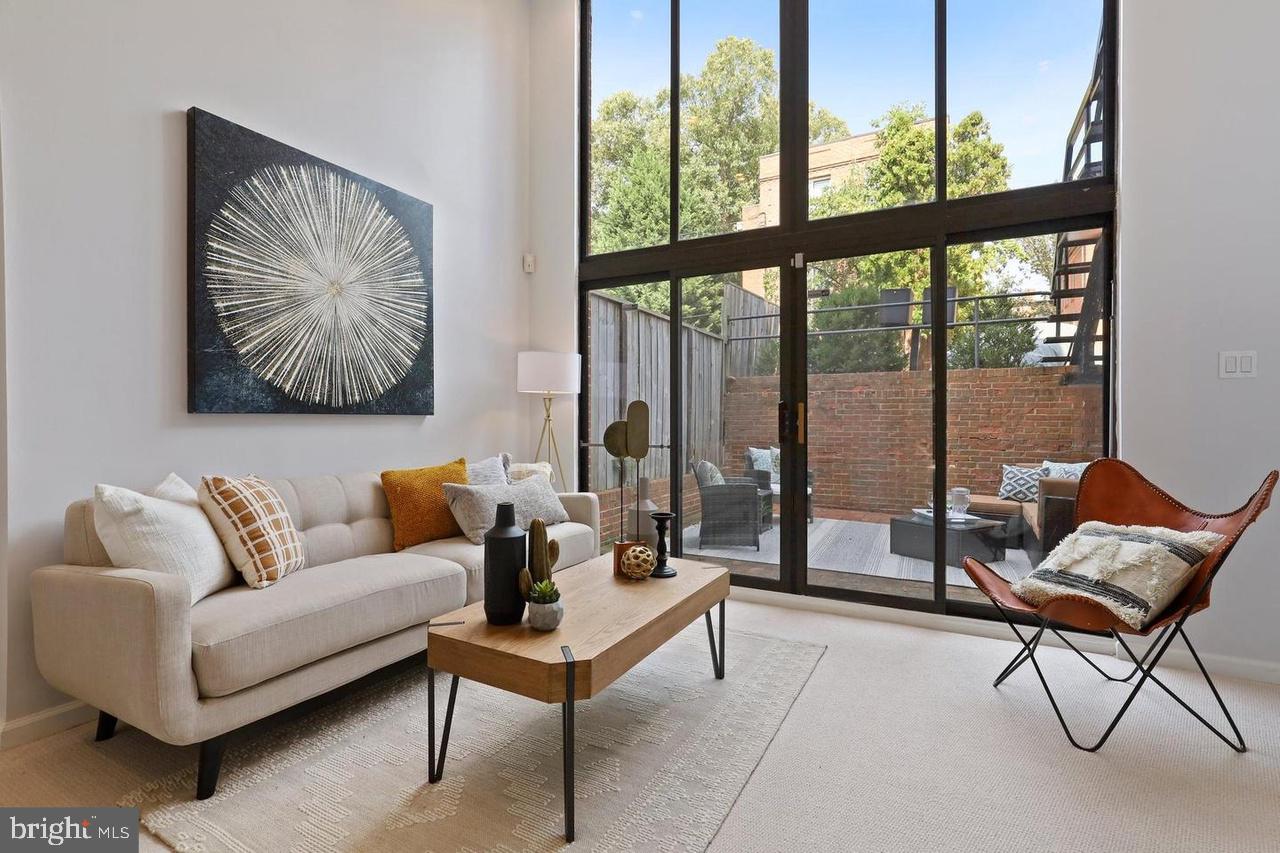 2519 I ST NW #1, WASHINGTON, District Of Columbia 20037, 2 Bedrooms Bedrooms, ,2 BathroomsBathrooms,Residential,For sale,2519 I ST NW #1,DCDC2223398 MLS # DCDC2223398