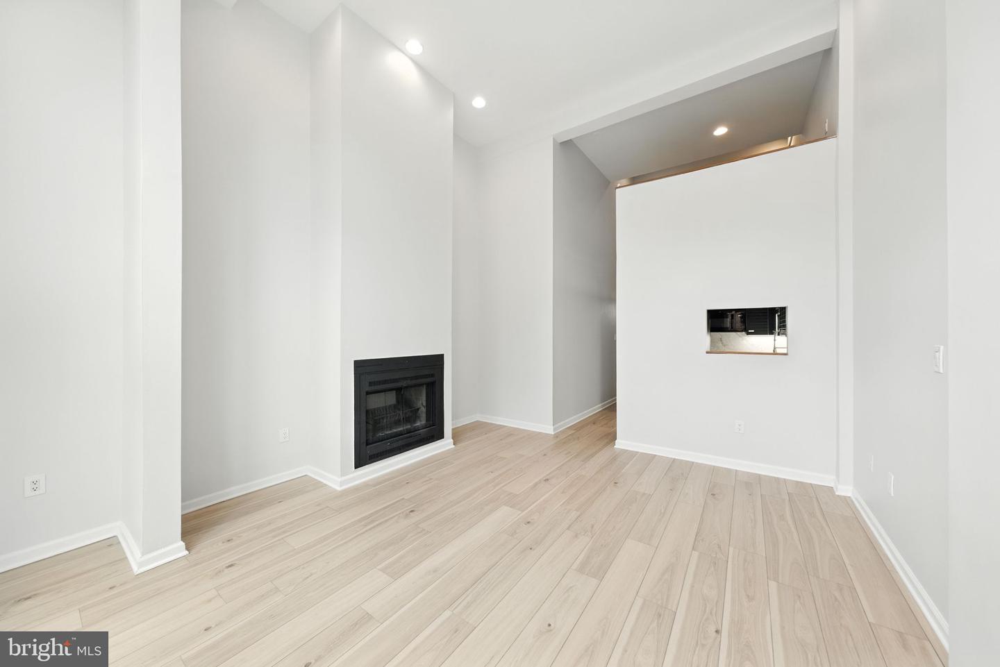 2519 I ST NW #1, WASHINGTON, District Of Columbia 20037, 2 Bedrooms Bedrooms, ,2 BathroomsBathrooms,Residential,For sale,2519 I ST NW #1,DCDC2223398 MLS # DCDC2223398