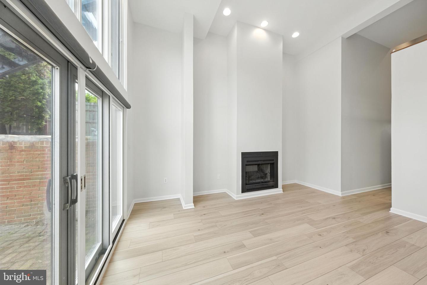 2519 I ST NW #1, WASHINGTON, District Of Columbia 20037, 2 Bedrooms Bedrooms, ,2 BathroomsBathrooms,Residential,For sale,2519 I ST NW #1,DCDC2223398 MLS # DCDC2223398