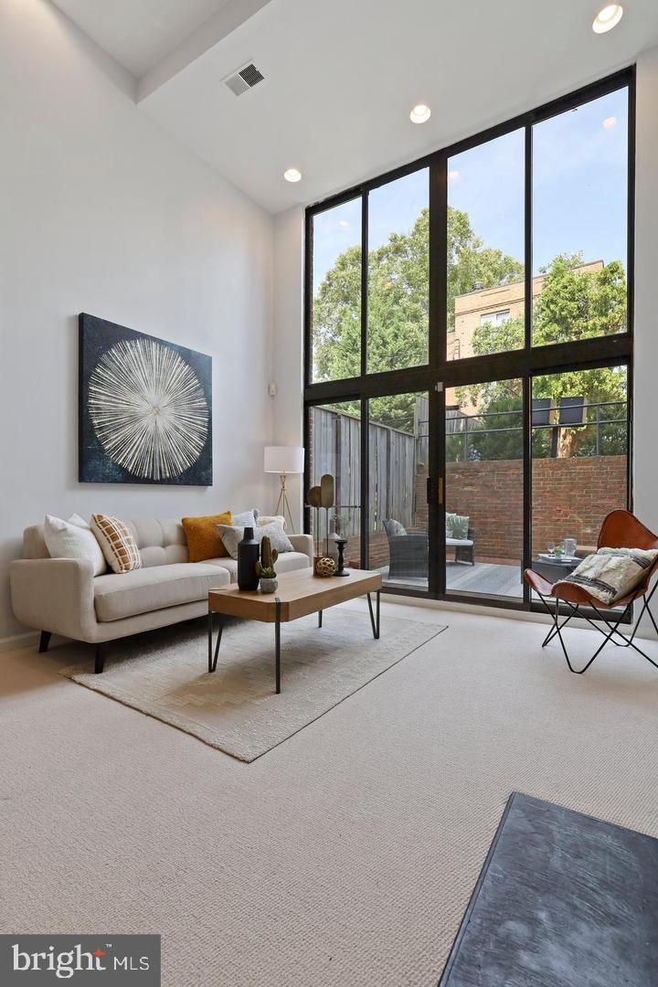 2519 I ST NW #1, WASHINGTON, District Of Columbia 20037, 2 Bedrooms Bedrooms, ,2 BathroomsBathrooms,Residential,For sale,2519 I ST NW #1,DCDC2223398 MLS # DCDC2223398