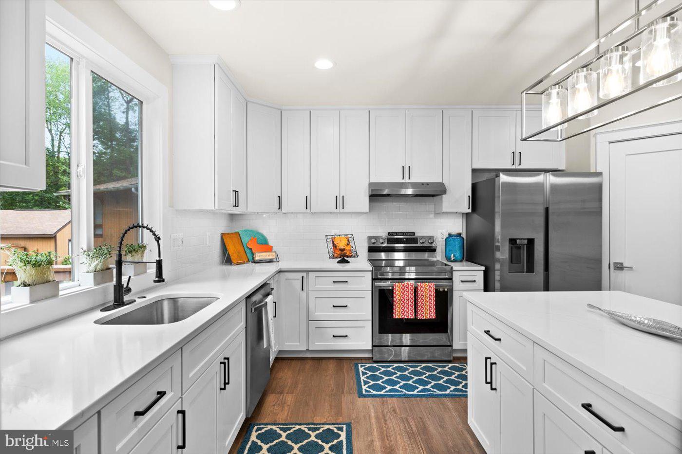 537 MONTICELLO CIR, LOCUST GROVE, Virginia 22508, 5 Bedrooms Bedrooms, 9 Rooms Rooms,3 BathroomsBathrooms,Residential,For sale,537 MONTICELLO CIR,VAOR2012364 MLS # VAOR2012364