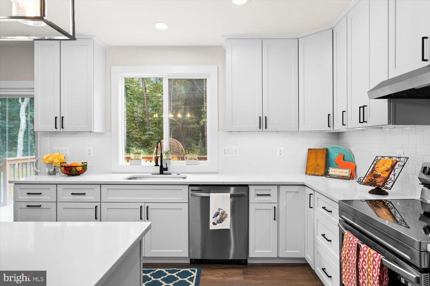 537 MONTICELLO CIR, LOCUST GROVE, Virginia 22508, 5 Bedrooms Bedrooms, 9 Rooms Rooms,3 BathroomsBathrooms,Residential,For sale,537 MONTICELLO CIR,VAOR2012364 MLS # VAOR2012364