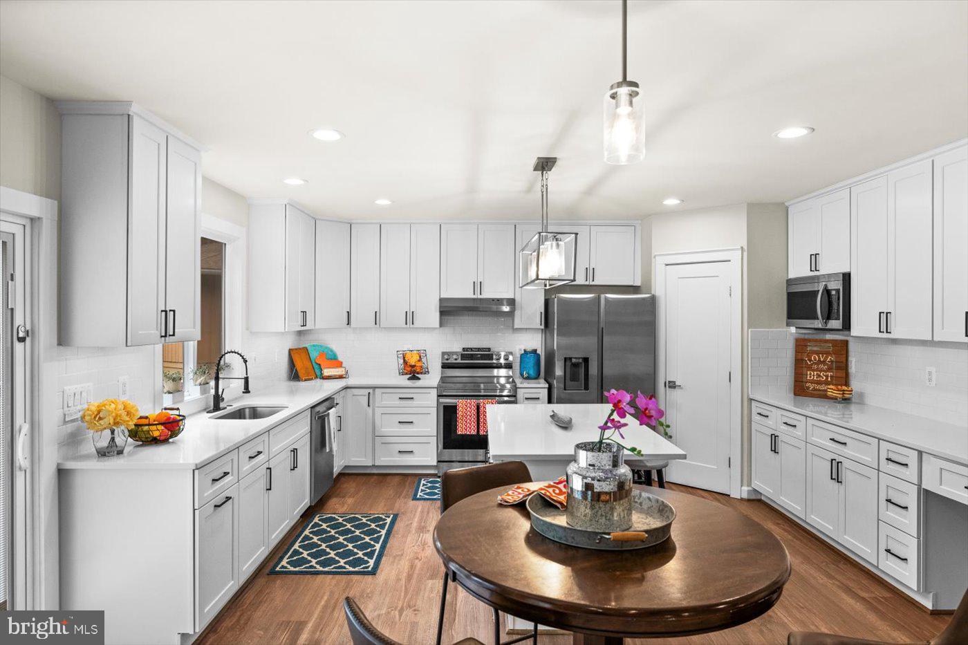 537 MONTICELLO CIR, LOCUST GROVE, Virginia 22508, 5 Bedrooms Bedrooms, 9 Rooms Rooms,3 BathroomsBathrooms,Residential,For sale,537 MONTICELLO CIR,VAOR2012364 MLS # VAOR2012364