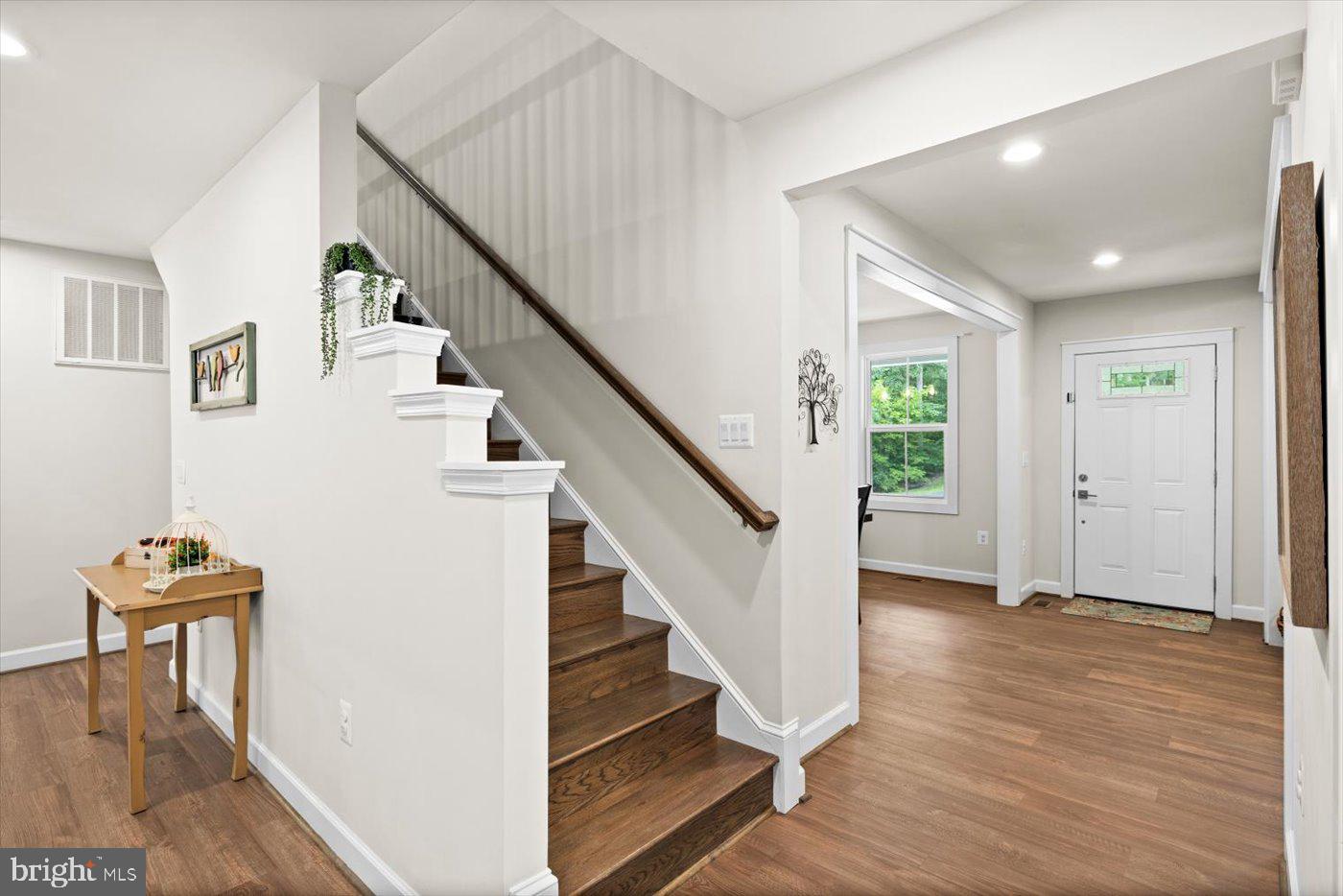 537 MONTICELLO CIR, LOCUST GROVE, Virginia 22508, 5 Bedrooms Bedrooms, 9 Rooms Rooms,3 BathroomsBathrooms,Residential,For sale,537 MONTICELLO CIR,VAOR2012364 MLS # VAOR2012364