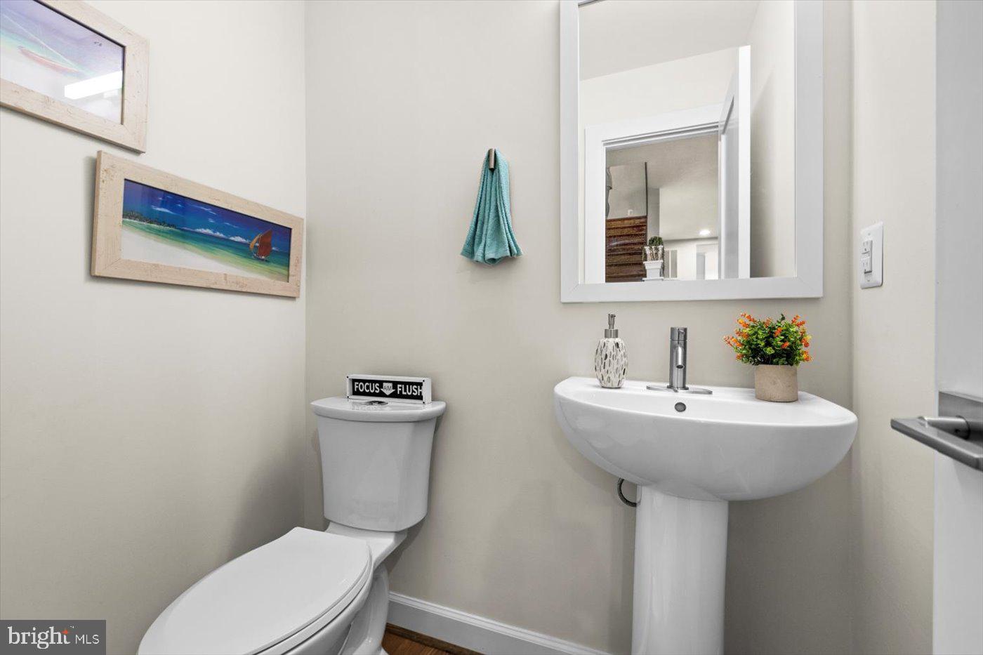 537 MONTICELLO CIR, LOCUST GROVE, Virginia 22508, 5 Bedrooms Bedrooms, 9 Rooms Rooms,3 BathroomsBathrooms,Residential,For sale,537 MONTICELLO CIR,VAOR2012364 MLS # VAOR2012364