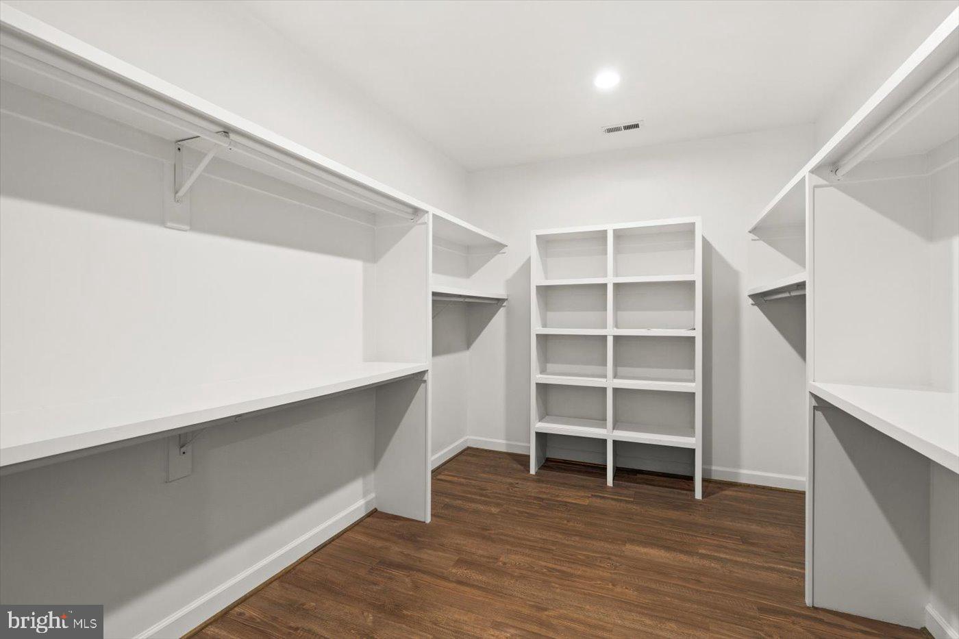 537 MONTICELLO CIR, LOCUST GROVE, Virginia 22508, 5 Bedrooms Bedrooms, 9 Rooms Rooms,3 BathroomsBathrooms,Residential,For sale,537 MONTICELLO CIR,VAOR2012364 MLS # VAOR2012364