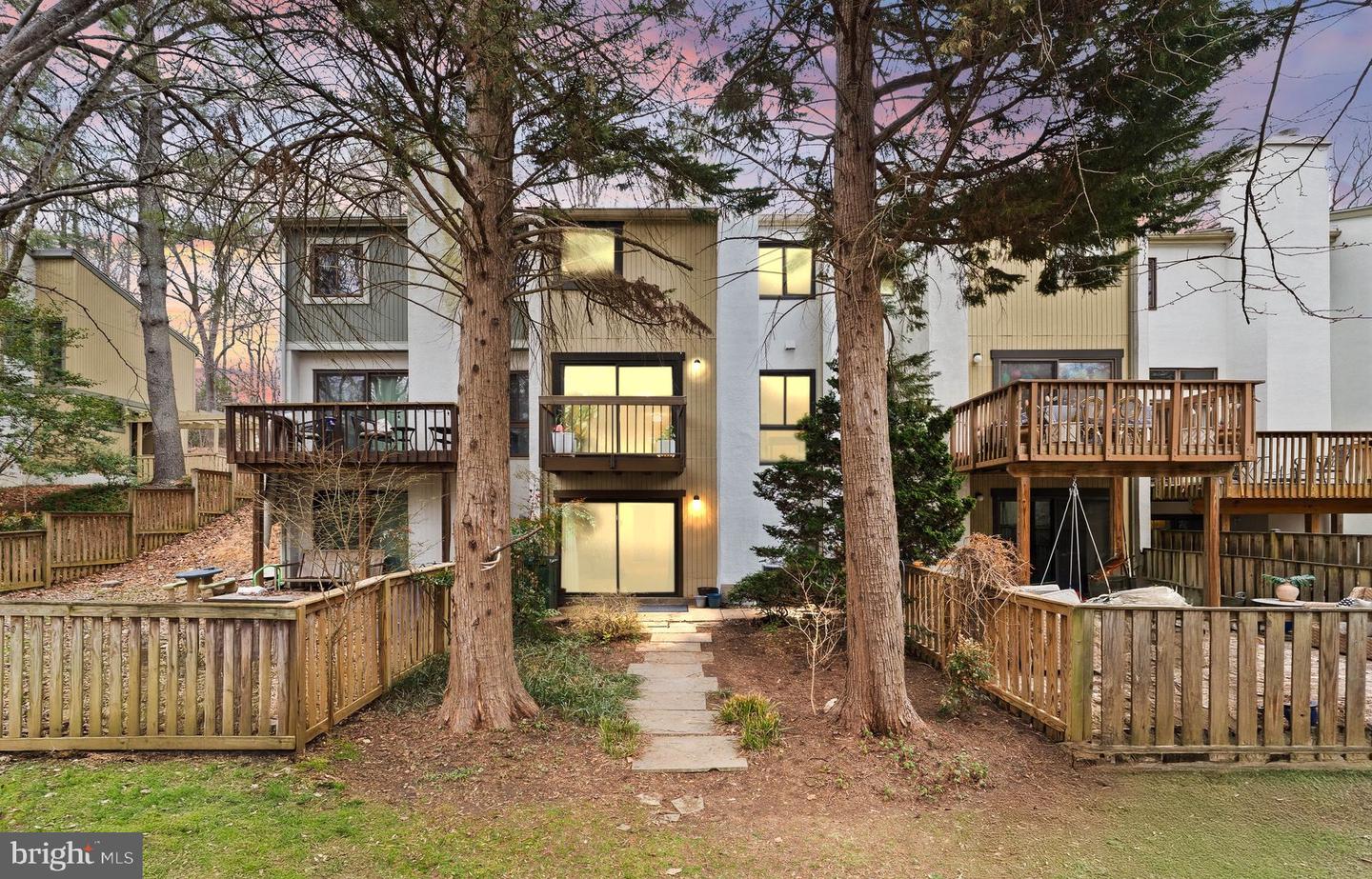 2345 MILLENNIUM LN, RESTON, Virginia 20191, 3 Bedrooms Bedrooms, ,2 BathroomsBathrooms,Residential,For sale,2345 MILLENNIUM LN,VAFX2277888 MLS # VAFX2277888