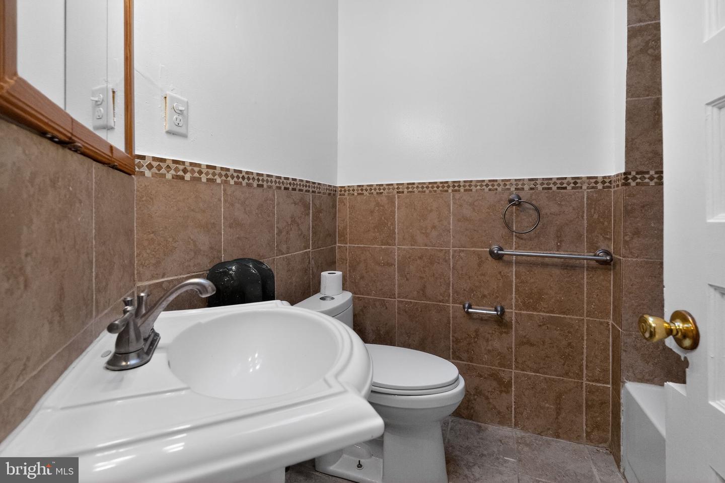 828 ALLISON ST NW, WASHINGTON, District Of Columbia 20011, 3 Bedrooms Bedrooms, ,3 BathroomsBathrooms,Residential,For sale,828 ALLISON ST NW,DCDC2231382 MLS # DCDC2231382