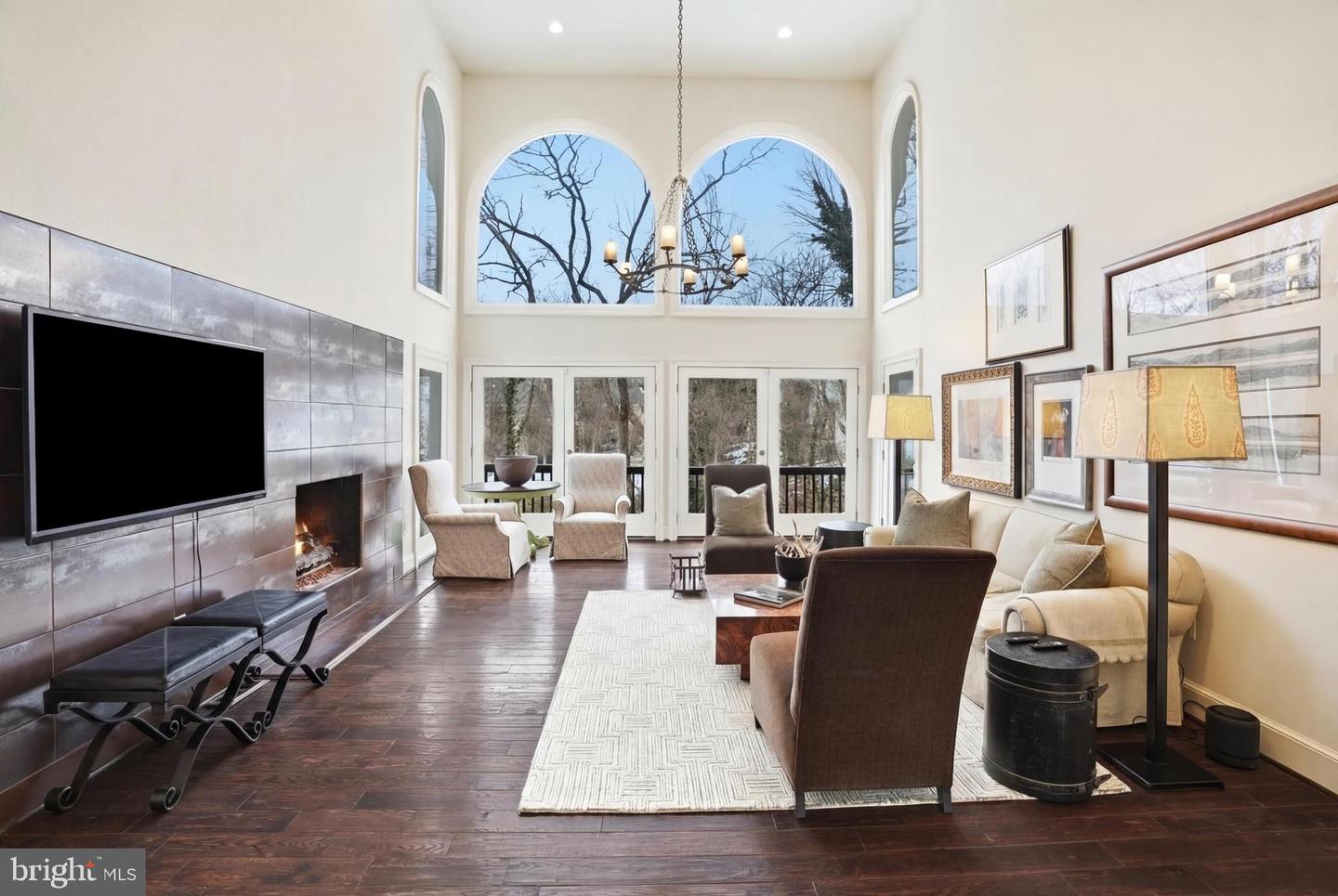 6035 CRIMSON CT, MCLEAN, Virginia 22101, 6 Bedrooms Bedrooms, ,5 BathroomsBathrooms,Residential,For sale,6035 CRIMSON CT,VAFX2278864 MLS # VAFX2278864