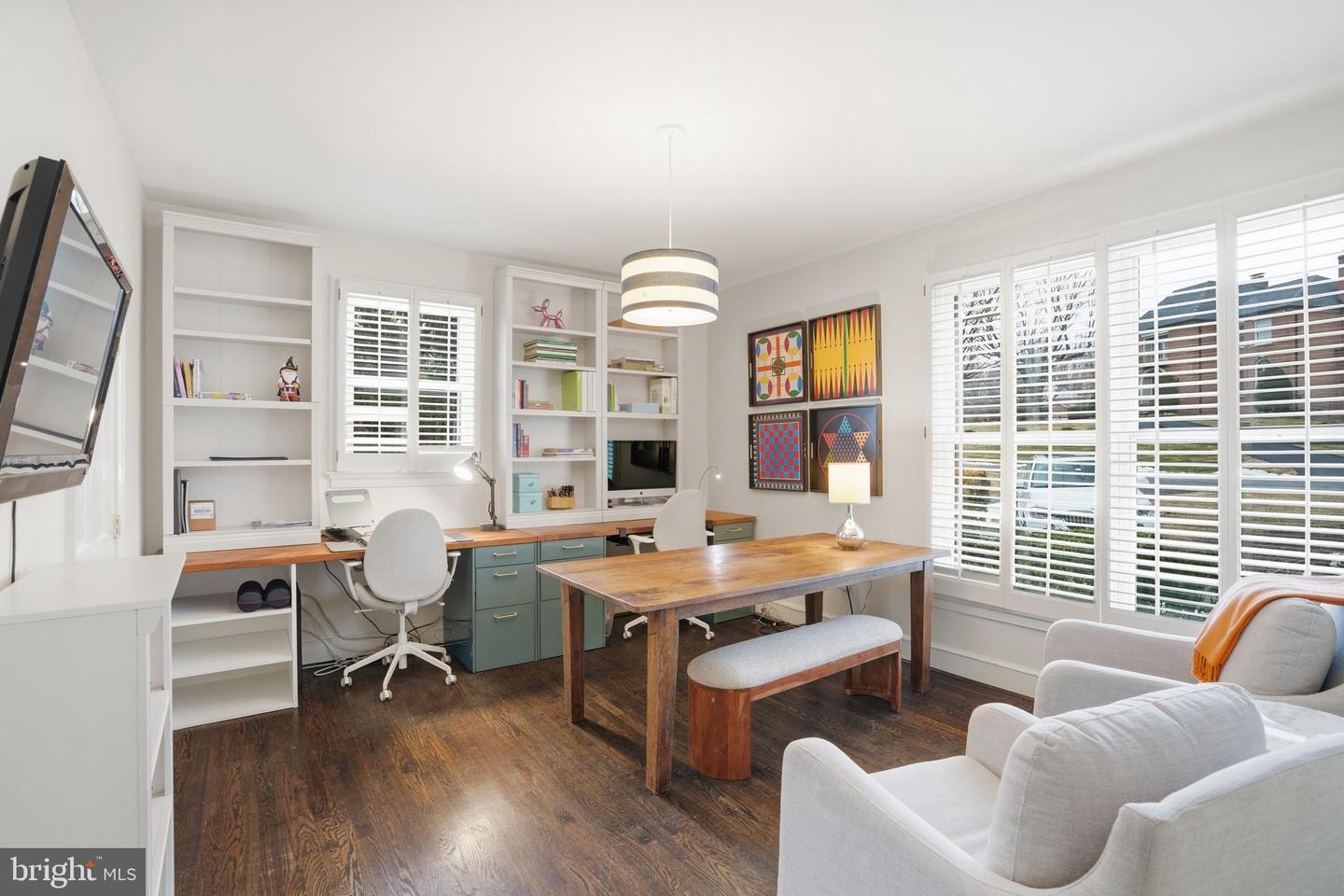 6035 CRIMSON CT, MCLEAN, Virginia 22101, 6 Bedrooms Bedrooms, ,5 BathroomsBathrooms,Residential,For sale,6035 CRIMSON CT,VAFX2278864 MLS # VAFX2278864