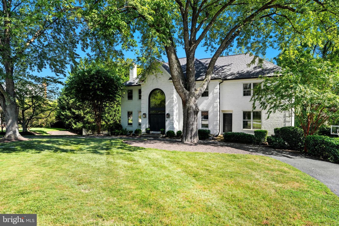 6035 CRIMSON CT, MCLEAN, Virginia 22101, 6 Bedrooms Bedrooms, ,5 BathroomsBathrooms,Residential,For sale,6035 CRIMSON CT,VAFX2278864 MLS # VAFX2278864