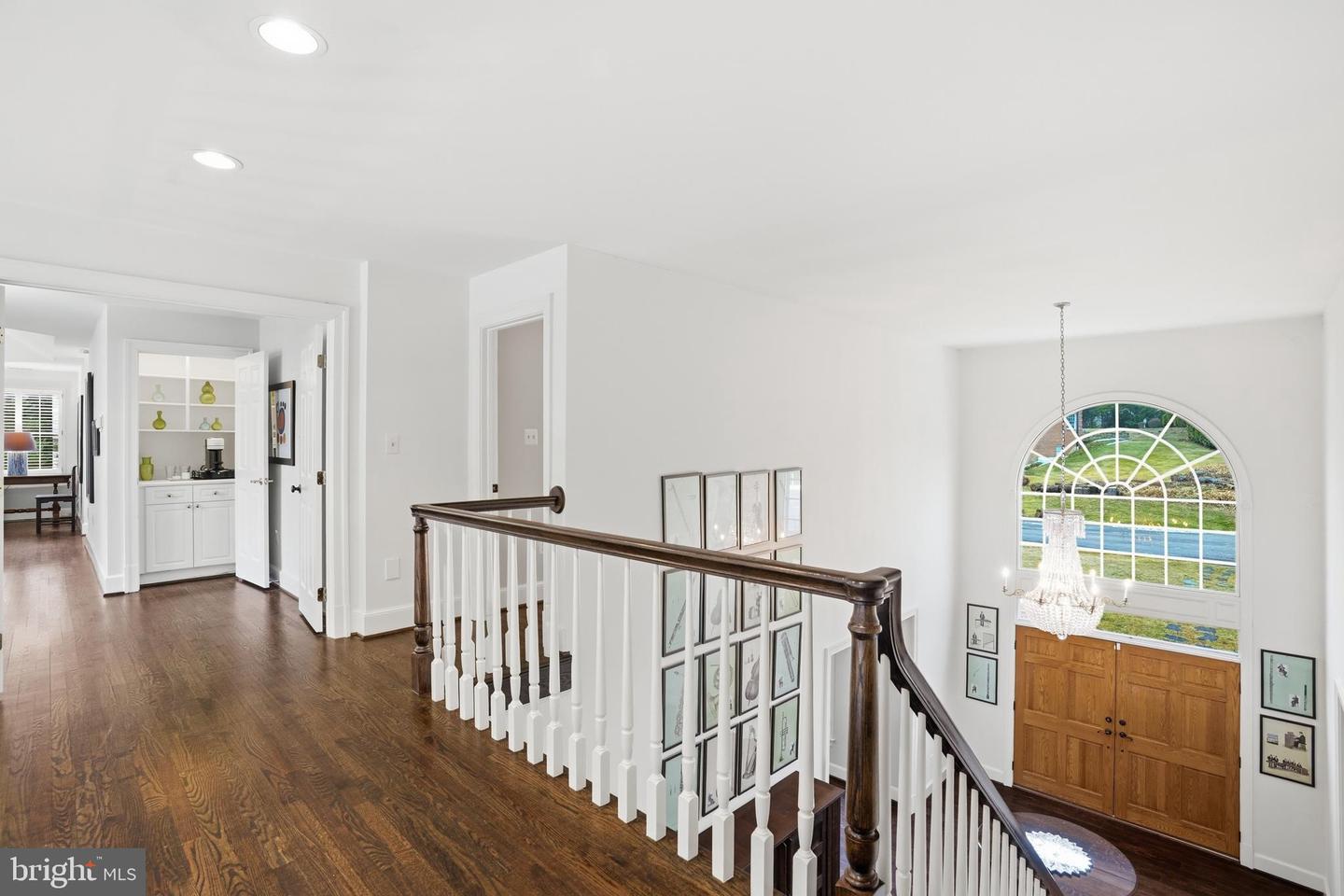 6035 CRIMSON CT, MCLEAN, Virginia 22101, 6 Bedrooms Bedrooms, ,5 BathroomsBathrooms,Residential,For sale,6035 CRIMSON CT,VAFX2278864 MLS # VAFX2278864