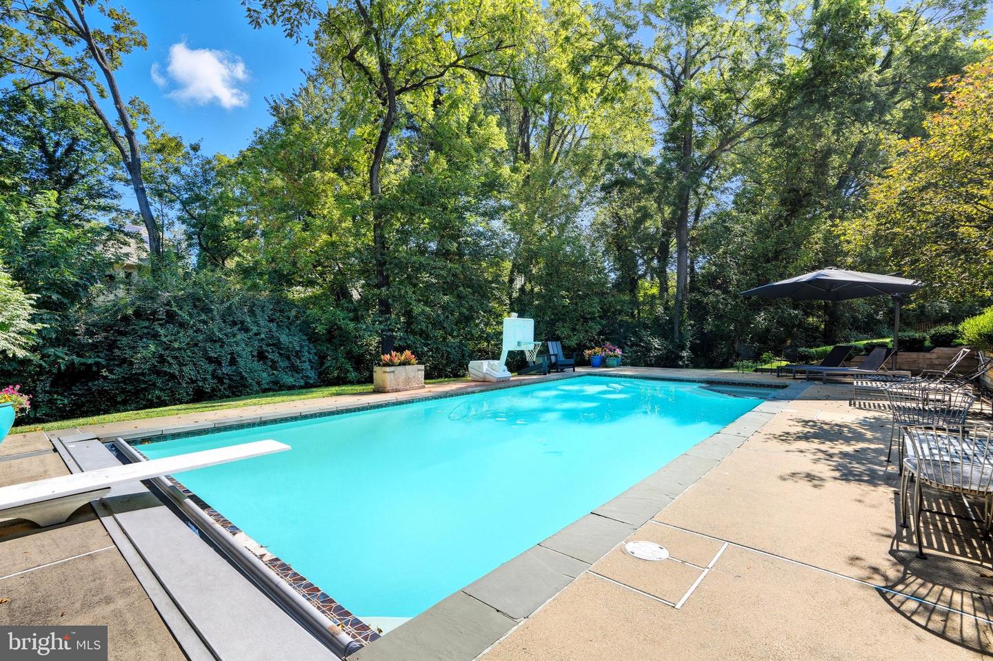 6035 CRIMSON CT, MCLEAN, Virginia 22101, 6 Bedrooms Bedrooms, ,5 BathroomsBathrooms,Residential,For sale,6035 CRIMSON CT,VAFX2278864 MLS # VAFX2278864