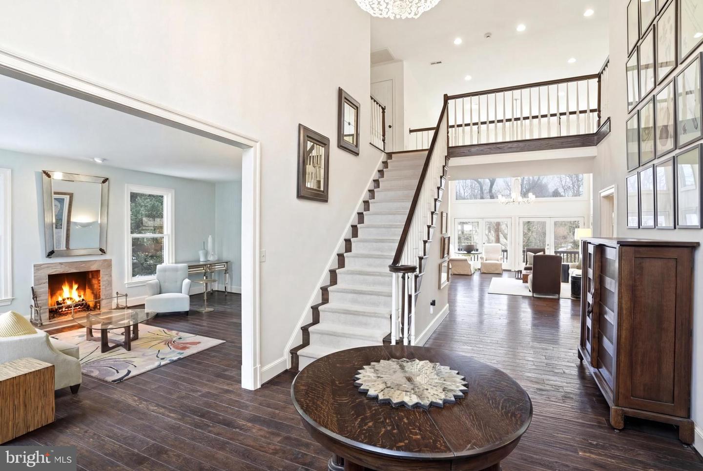 6035 CRIMSON CT, MCLEAN, Virginia 22101, 6 Bedrooms Bedrooms, ,5 BathroomsBathrooms,Residential,For sale,6035 CRIMSON CT,VAFX2278864 MLS # VAFX2278864