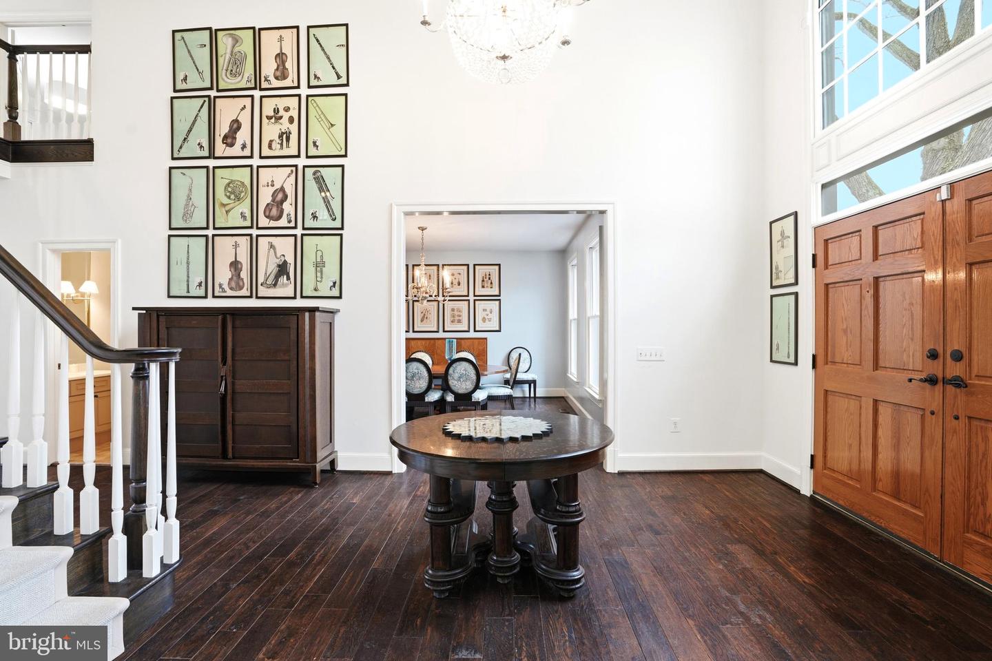 6035 CRIMSON CT, MCLEAN, Virginia 22101, 6 Bedrooms Bedrooms, ,5 BathroomsBathrooms,Residential,For sale,6035 CRIMSON CT,VAFX2278864 MLS # VAFX2278864