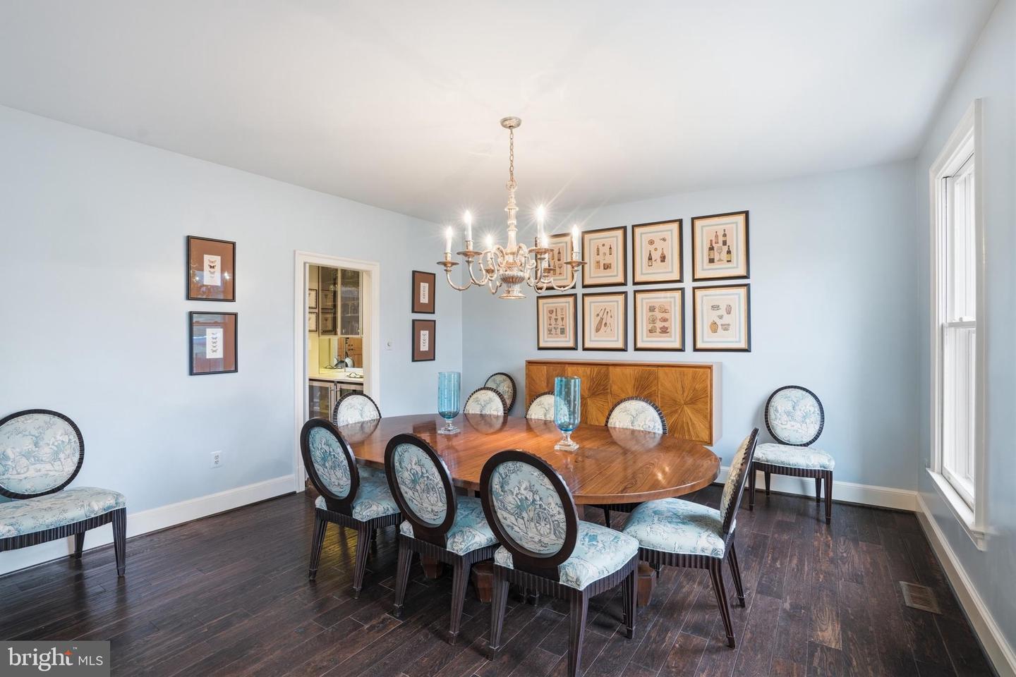 6035 CRIMSON CT, MCLEAN, Virginia 22101, 6 Bedrooms Bedrooms, ,5 BathroomsBathrooms,Residential,For sale,6035 CRIMSON CT,VAFX2278864 MLS # VAFX2278864