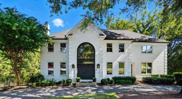 6035 CRIMSON CT, MCLEAN, Virginia 22101, 6 Bedrooms Bedrooms, ,5 BathroomsBathrooms,Residential,For sale,6035 CRIMSON CT,VAFX2278864 MLS # VAFX2278864