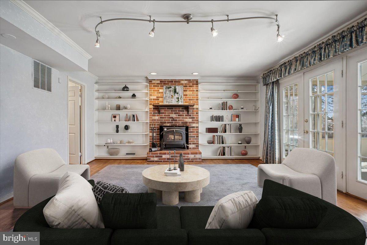 6725 ALPINE DR, ANNANDALE, Virginia 22003, 4 Bedrooms Bedrooms, ,2 BathroomsBathrooms,Residential,For sale,6725 ALPINE DR,VAFX2281434 MLS # VAFX2281434