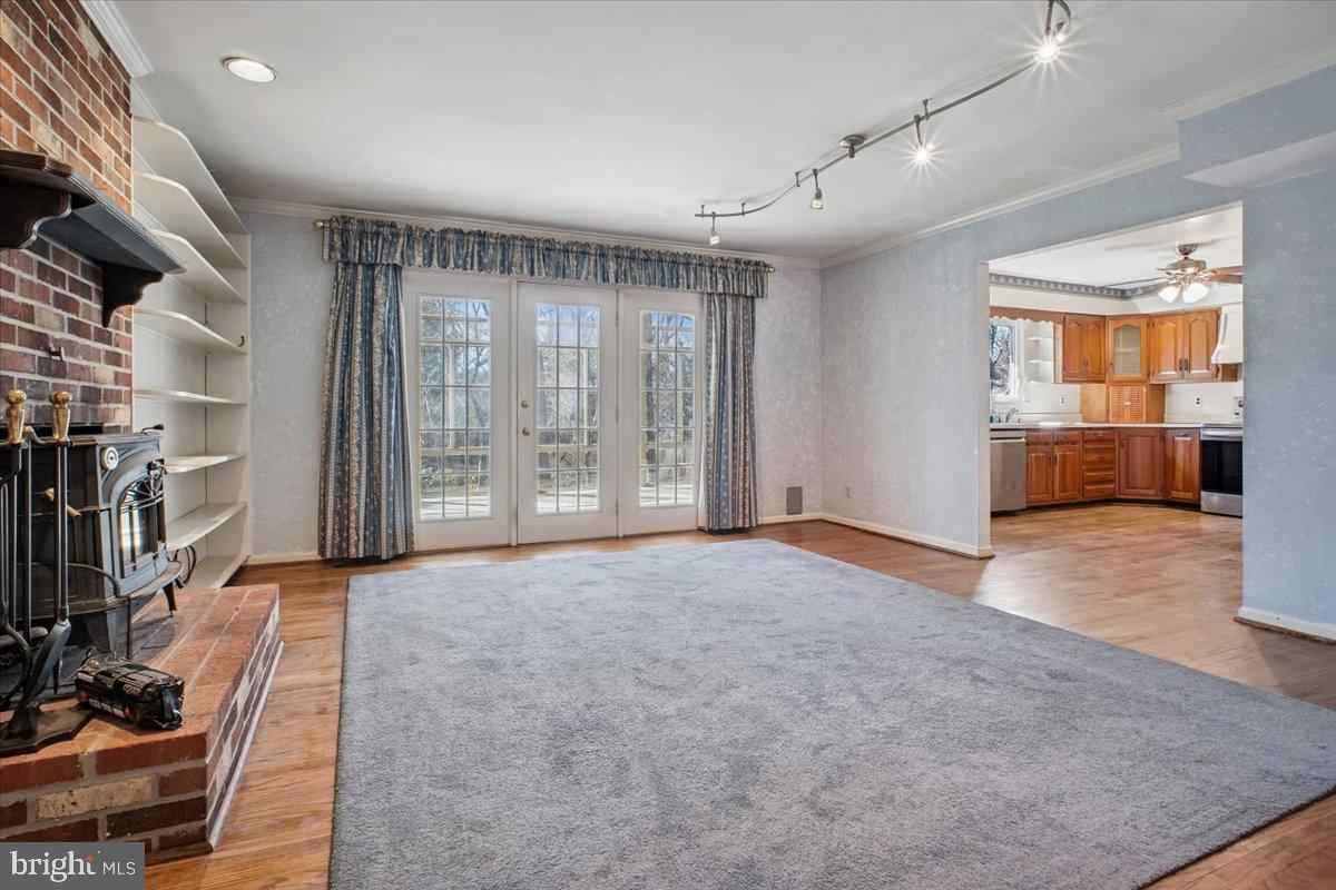 6725 ALPINE DR, ANNANDALE, Virginia 22003, 4 Bedrooms Bedrooms, ,2 BathroomsBathrooms,Residential,For sale,6725 ALPINE DR,VAFX2281434 MLS # VAFX2281434