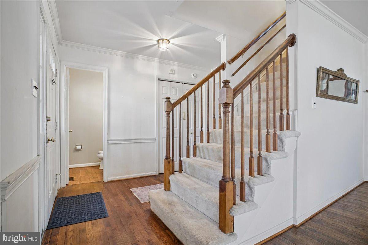 6725 ALPINE DR, ANNANDALE, Virginia 22003, 4 Bedrooms Bedrooms, ,2 BathroomsBathrooms,Residential,For sale,6725 ALPINE DR,VAFX2281434 MLS # VAFX2281434