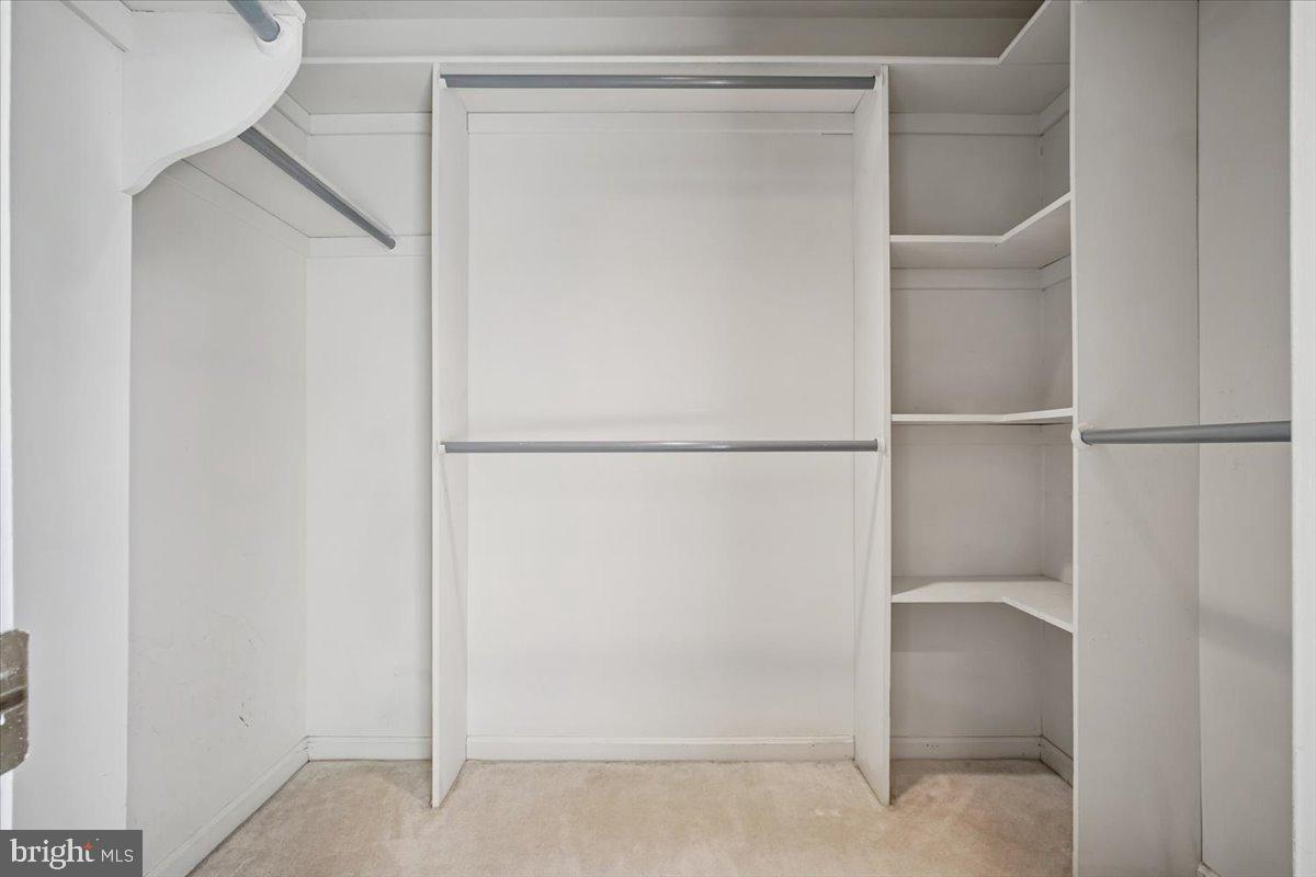 6725 ALPINE DR, ANNANDALE, Virginia 22003, 4 Bedrooms Bedrooms, ,2 BathroomsBathrooms,Residential,For sale,6725 ALPINE DR,VAFX2281434 MLS # VAFX2281434