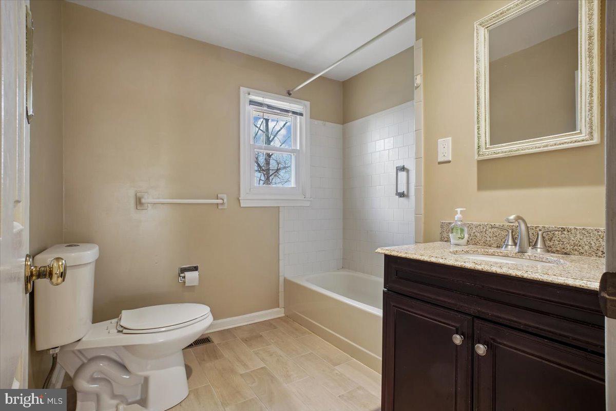 6725 ALPINE DR, ANNANDALE, Virginia 22003, 4 Bedrooms Bedrooms, ,2 BathroomsBathrooms,Residential,For sale,6725 ALPINE DR,VAFX2281434 MLS # VAFX2281434