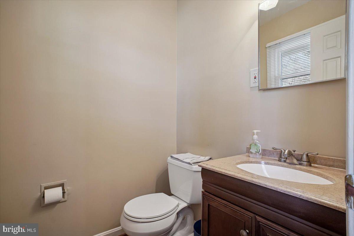 6725 ALPINE DR, ANNANDALE, Virginia 22003, 4 Bedrooms Bedrooms, ,2 BathroomsBathrooms,Residential,For sale,6725 ALPINE DR,VAFX2281434 MLS # VAFX2281434