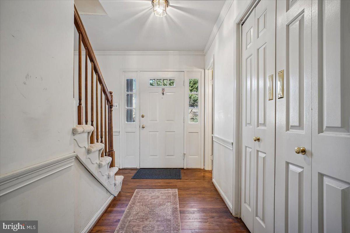 6725 ALPINE DR, ANNANDALE, Virginia 22003, 4 Bedrooms Bedrooms, ,2 BathroomsBathrooms,Residential,For sale,6725 ALPINE DR,VAFX2281434 MLS # VAFX2281434