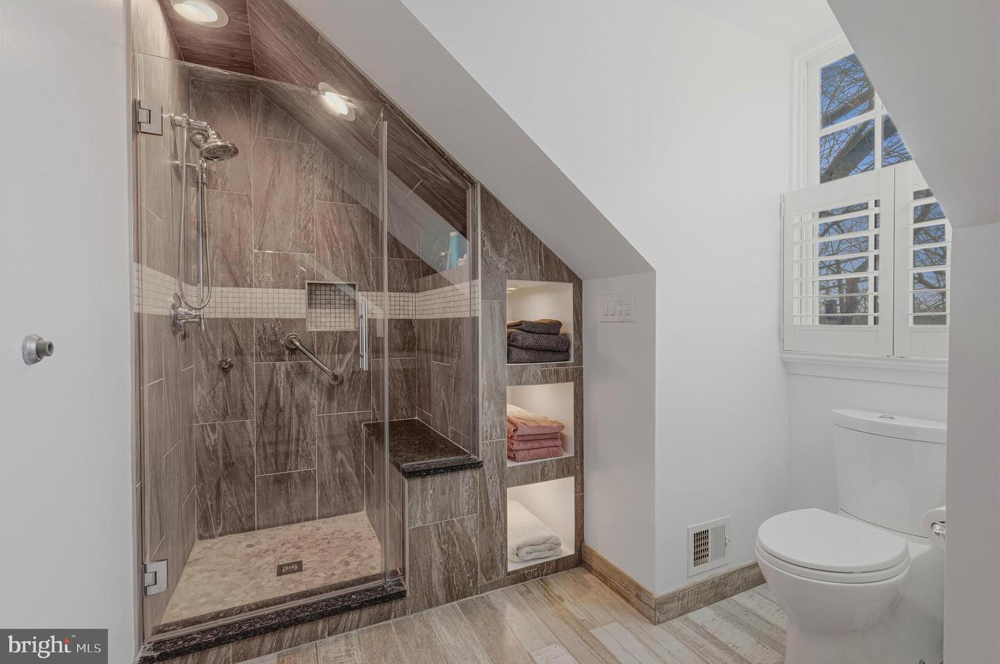 428 S FAIRFAX ST, ALEXANDRIA, Virginia 22314, 3 Bedrooms Bedrooms, ,4 BathroomsBathrooms,Residential,For sale,428 S FAIRFAX ST,VAAX2052282 MLS # VAAX2052282