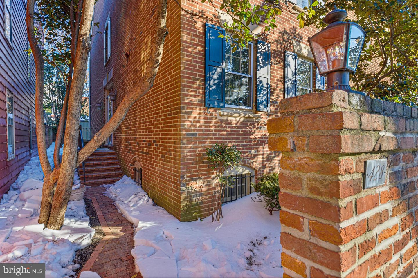 428 S FAIRFAX ST, ALEXANDRIA, Virginia 22314, 3 Bedrooms Bedrooms, ,4 BathroomsBathrooms,Residential,For sale,428 S FAIRFAX ST,VAAX2052282 MLS # VAAX2052282