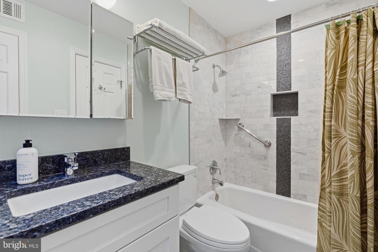 428 S FAIRFAX ST, ALEXANDRIA, Virginia 22314, 3 Bedrooms Bedrooms, ,4 BathroomsBathrooms,Residential,For sale,428 S FAIRFAX ST,VAAX2052282 MLS # VAAX2052282