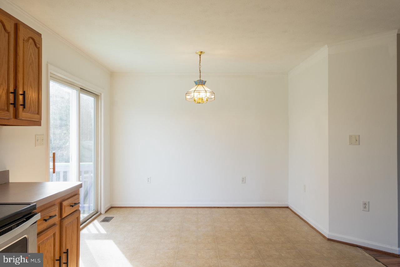 145 HICKORY DR, LURAY, Virginia 22835, 3 Bedrooms Bedrooms, 7 Rooms Rooms,2 BathroomsBathrooms,Residential,For sale,145 HICKORY DR,VAPA2005712 MLS # VAPA2005712