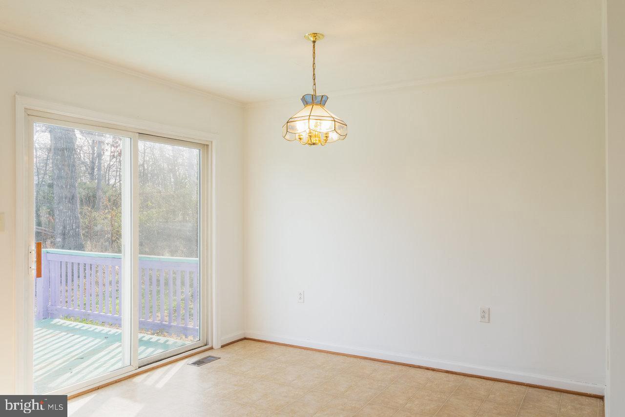 145 HICKORY DR, LURAY, Virginia 22835, 3 Bedrooms Bedrooms, 7 Rooms Rooms,2 BathroomsBathrooms,Residential,For sale,145 HICKORY DR,VAPA2005712 MLS # VAPA2005712