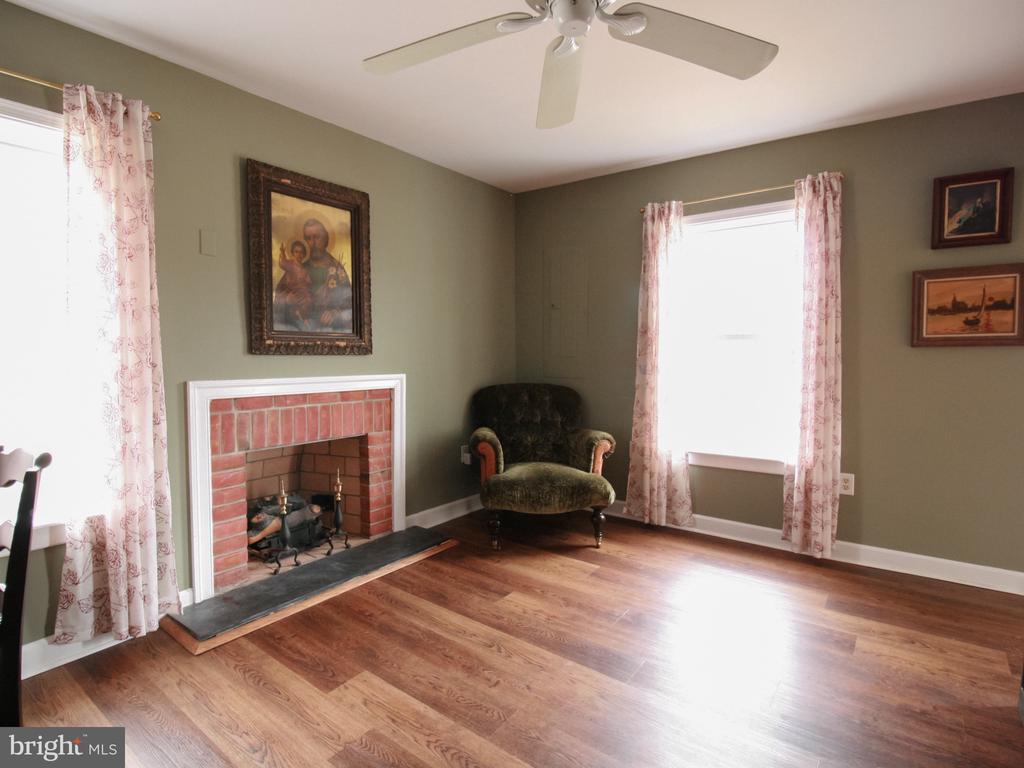 324 MINERAL AVE, MINERAL, Virginia 23117, 3 Bedrooms Bedrooms, ,2 BathroomsBathrooms,Residential,324 MINERAL AVE,VALA2009362 MLS # VALA2009362