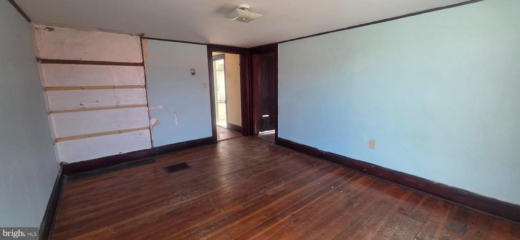 11 BRISTOL AVE, LURAY, Virginia 22835, 3 Bedrooms Bedrooms, ,2 BathroomsBathrooms,Residential,11 BRISTOL AVE,VAPA2006136 MLS # VAPA2006136