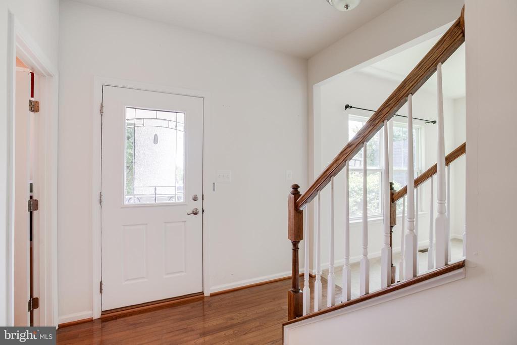 2032 MAGNOLIA CIR, CULPEPER, Virginia 22701, 5 Bedrooms Bedrooms, ,2 BathroomsBathrooms,Residential,2032 MAGNOLIA CIR,VACU2012840 MLS # VACU2012840