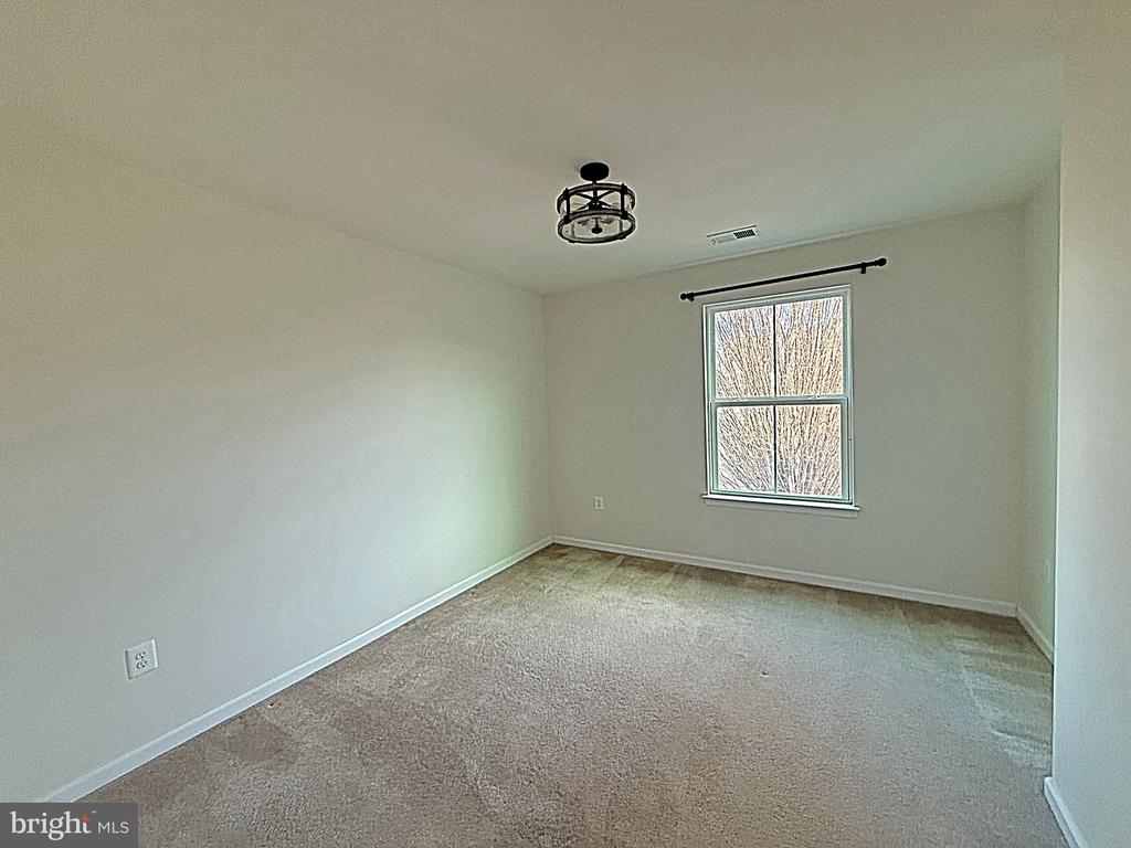 2032 MAGNOLIA CIR, CULPEPER, Virginia 22701, 5 Bedrooms Bedrooms, ,2 BathroomsBathrooms,Residential,2032 MAGNOLIA CIR,VACU2012840 MLS # VACU2012840