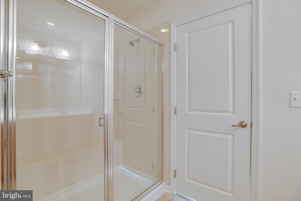 2032 MAGNOLIA CIR, CULPEPER, Virginia 22701, 5 Bedrooms Bedrooms, ,2 BathroomsBathrooms,Residential,2032 MAGNOLIA CIR,VACU2012840 MLS # VACU2012840