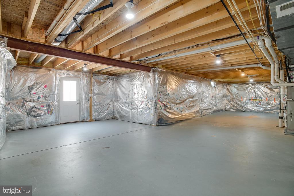 2032 MAGNOLIA CIR, CULPEPER, Virginia 22701, 5 Bedrooms Bedrooms, ,2 BathroomsBathrooms,Residential,2032 MAGNOLIA CIR,VACU2012840 MLS # VACU2012840