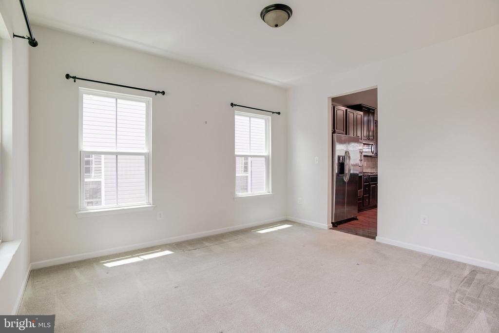 2032 MAGNOLIA CIR, CULPEPER, Virginia 22701, 5 Bedrooms Bedrooms, ,2 BathroomsBathrooms,Residential,2032 MAGNOLIA CIR,VACU2012840 MLS # VACU2012840