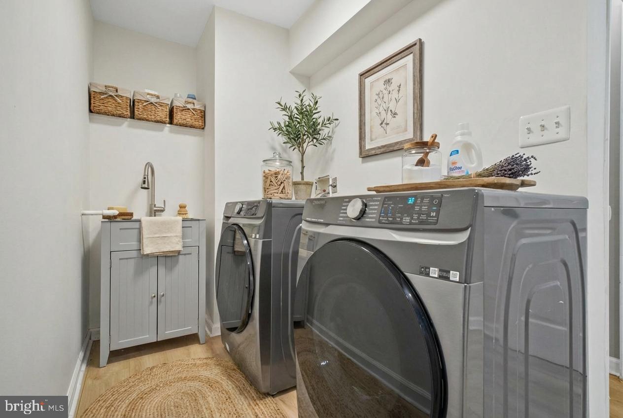 9 BRENTWOOD LN, FREDERICKSBURG, Virginia 22405, 4 Bedrooms Bedrooms, ,3 BathroomsBathrooms,Residential,For sale,9 BRENTWOOD LN,VAST2044762 MLS # VAST2044762