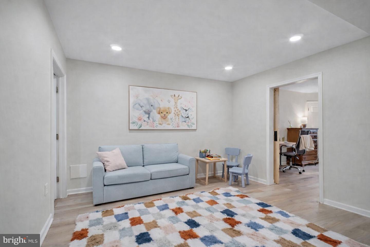 9 BRENTWOOD LN, FREDERICKSBURG, Virginia 22405, 4 Bedrooms Bedrooms, ,3 BathroomsBathrooms,Residential,For sale,9 BRENTWOOD LN,VAST2044762 MLS # VAST2044762