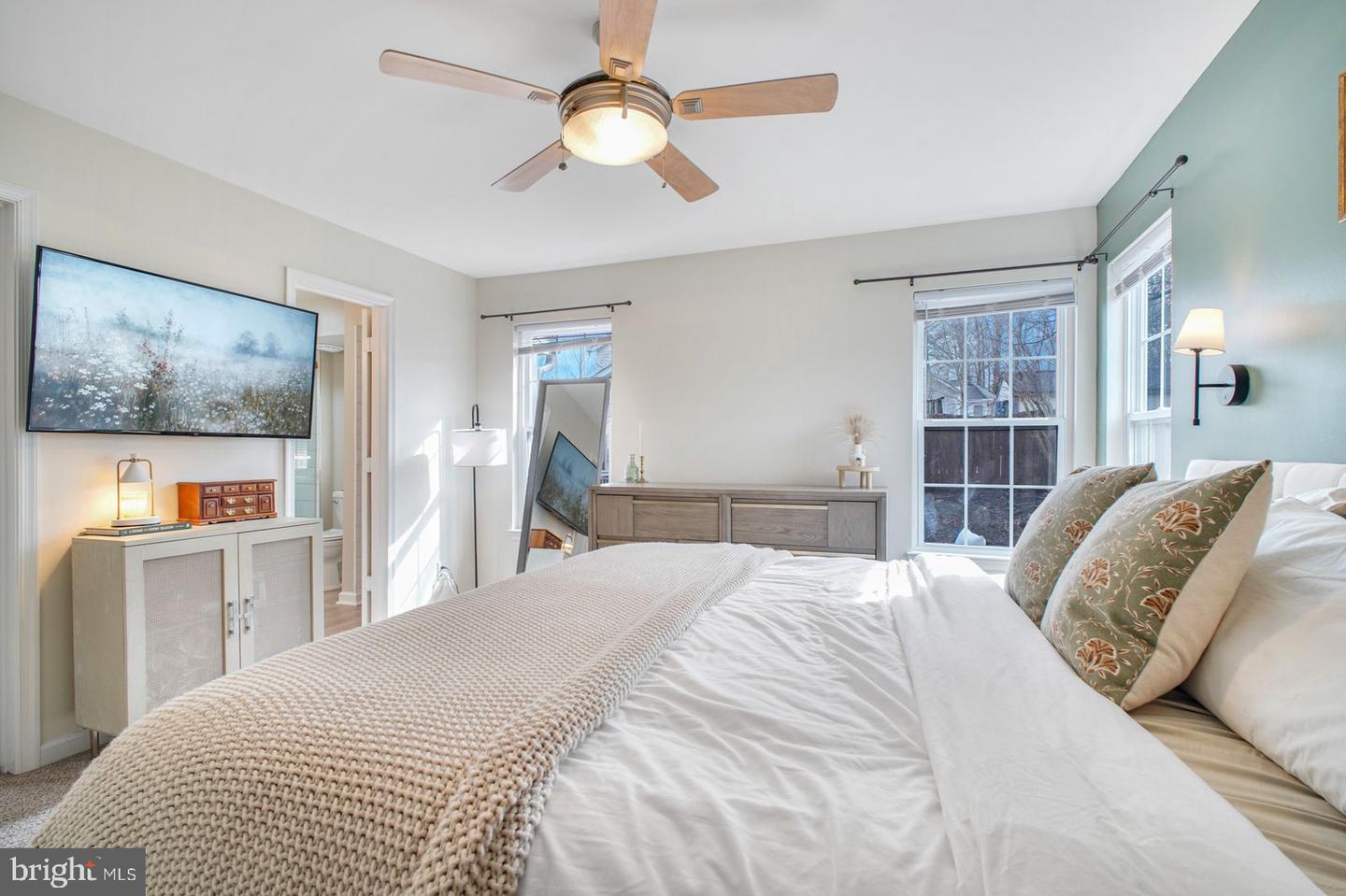 9 BRENTWOOD LN, FREDERICKSBURG, Virginia 22405, 4 Bedrooms Bedrooms, ,3 BathroomsBathrooms,Residential,For sale,9 BRENTWOOD LN,VAST2044762 MLS # VAST2044762