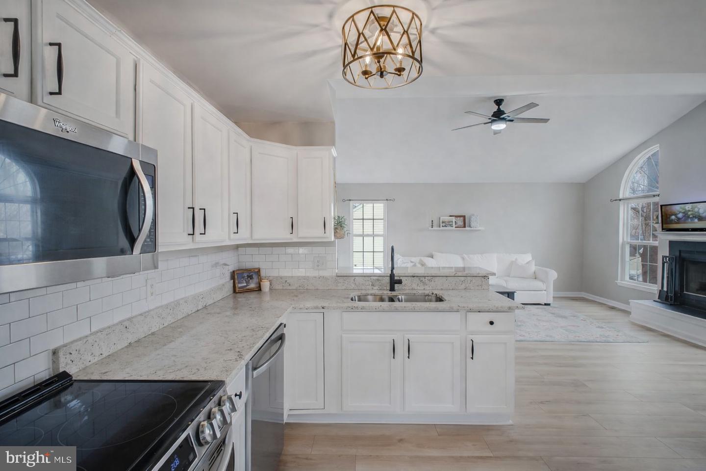 9 BRENTWOOD LN, FREDERICKSBURG, Virginia 22405, 4 Bedrooms Bedrooms, ,3 BathroomsBathrooms,Residential,For sale,9 BRENTWOOD LN,VAST2044762 MLS # VAST2044762