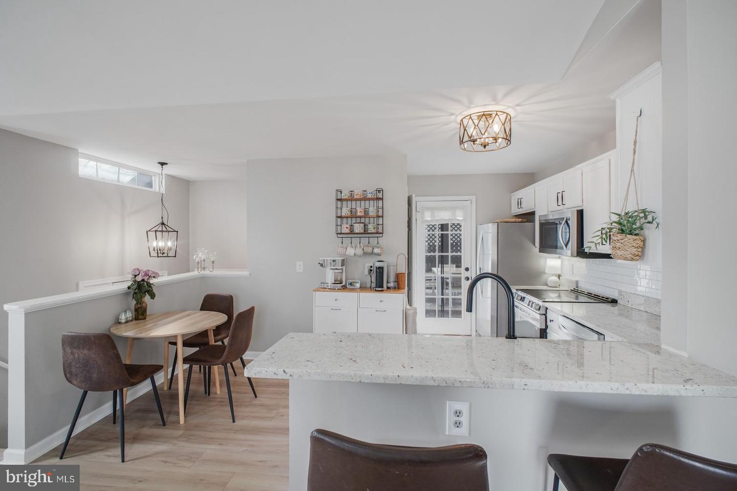 9 BRENTWOOD LN, FREDERICKSBURG, Virginia 22405, 4 Bedrooms Bedrooms, ,3 BathroomsBathrooms,Residential,For sale,9 BRENTWOOD LN,VAST2044762 MLS # VAST2044762