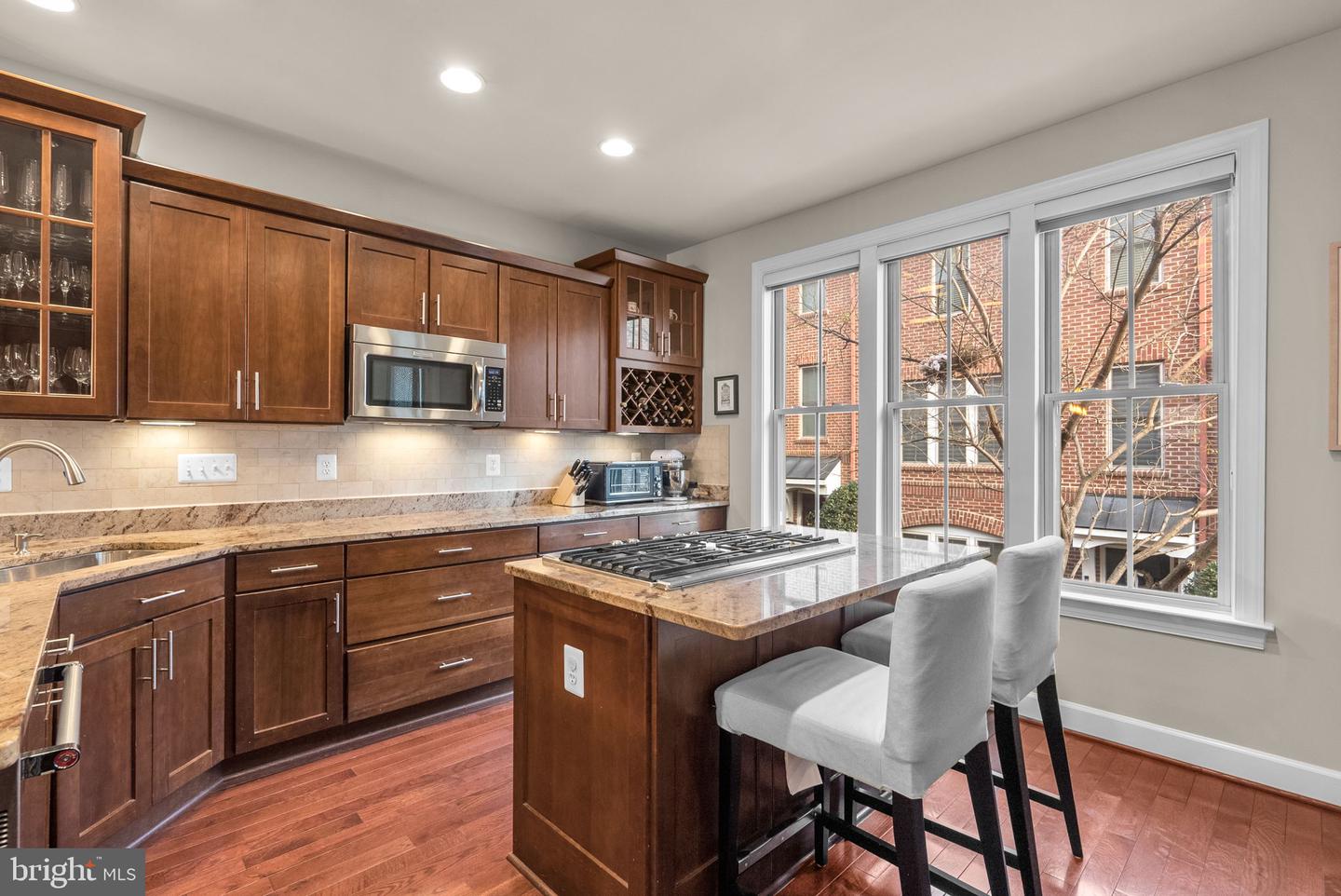 2503 S KENMORE CT, ARLINGTON, Virginia 22206, 4 Bedrooms Bedrooms, ,3 BathroomsBathrooms,Residential,For sale,2503 S KENMORE CT,VAAR2066974 MLS # VAAR2066974