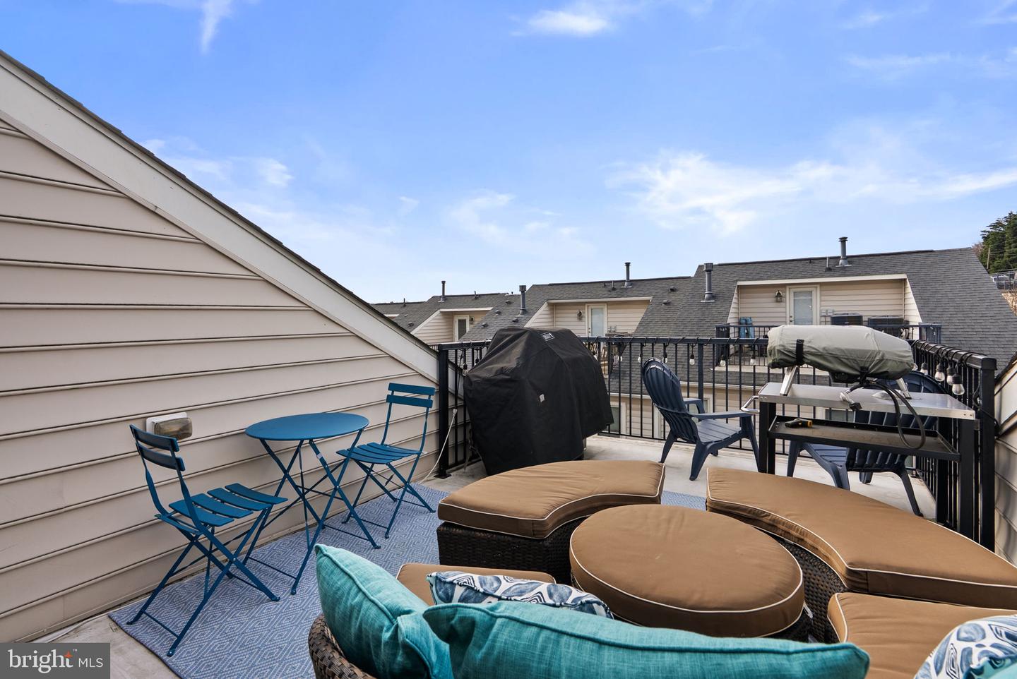 2503 S KENMORE CT, ARLINGTON, Virginia 22206, 4 Bedrooms Bedrooms, ,3 BathroomsBathrooms,Residential,For sale,2503 S KENMORE CT,VAAR2066974 MLS # VAAR2066974