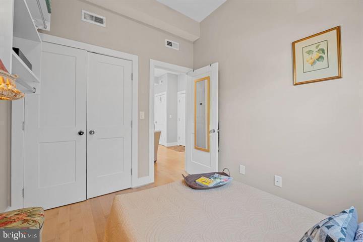 833 19TH ST NE #3, WASHINGTON, District Of Columbia 20002, 2 Bedrooms Bedrooms, 3 Rooms Rooms,1 BathroomBathrooms,Residential,For sale,833 19TH ST NE #3,DCDC2235434 MLS # DCDC2235434